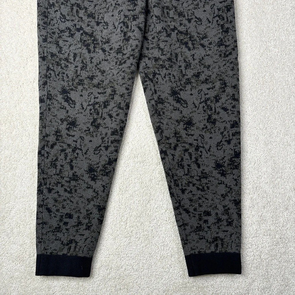 Lululemon Wind Down Joggers Pants Drawstring Athletic Gray‎ Black Men's XS